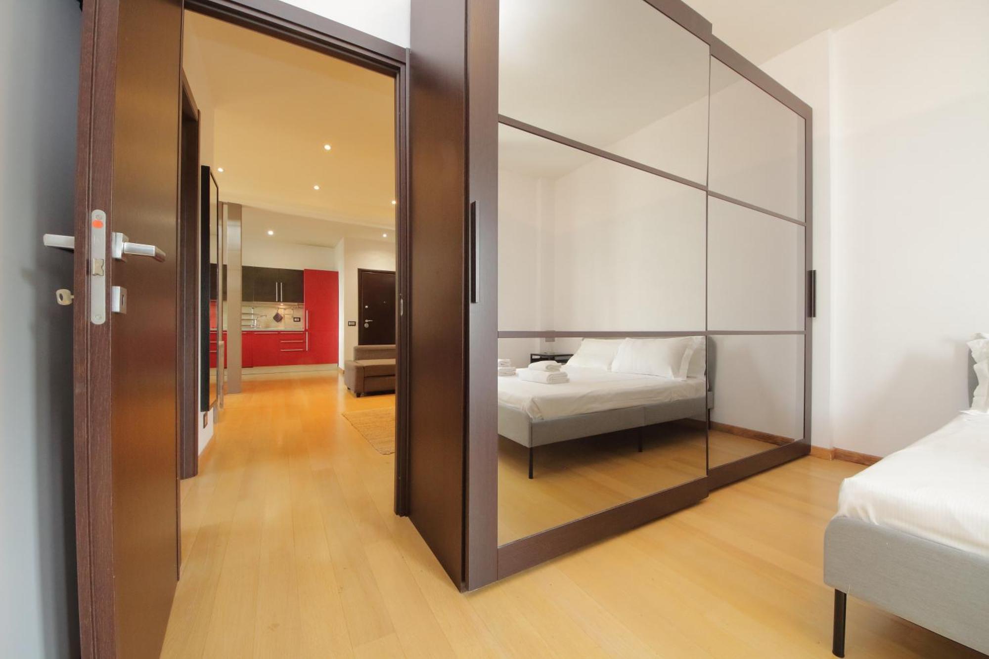 Cozy And Comfy Apartment In Piramide Metro Stop Rom Eksteriør billede