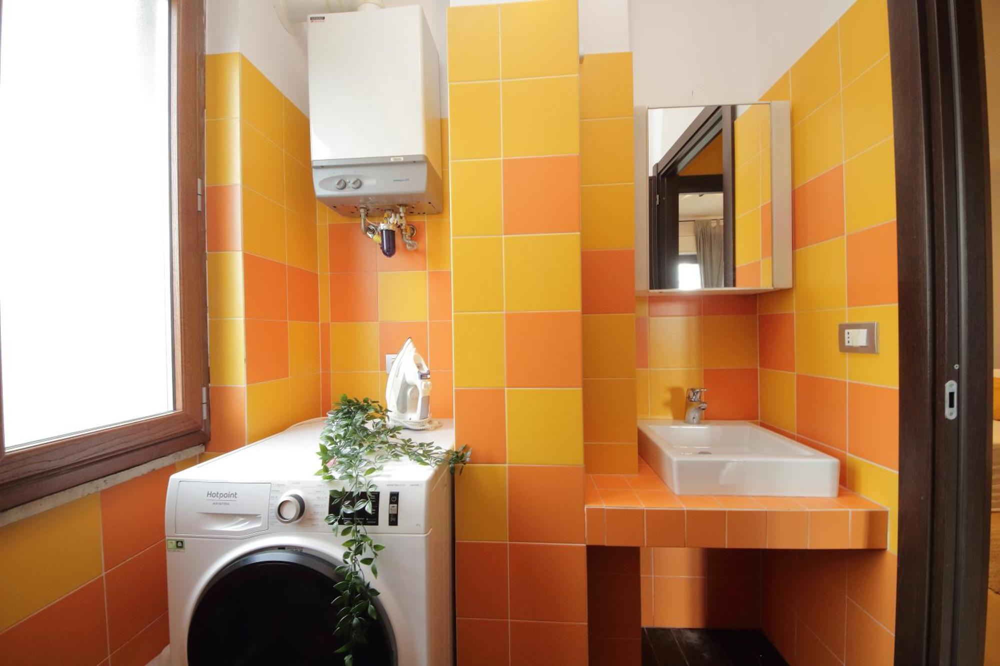 Cozy And Comfy Apartment In Piramide Metro Stop Rom Eksteriør billede
