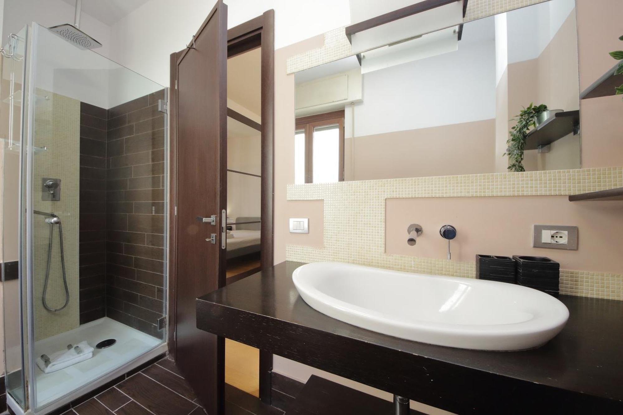 Cozy And Comfy Apartment In Piramide Metro Stop Rom Eksteriør billede
