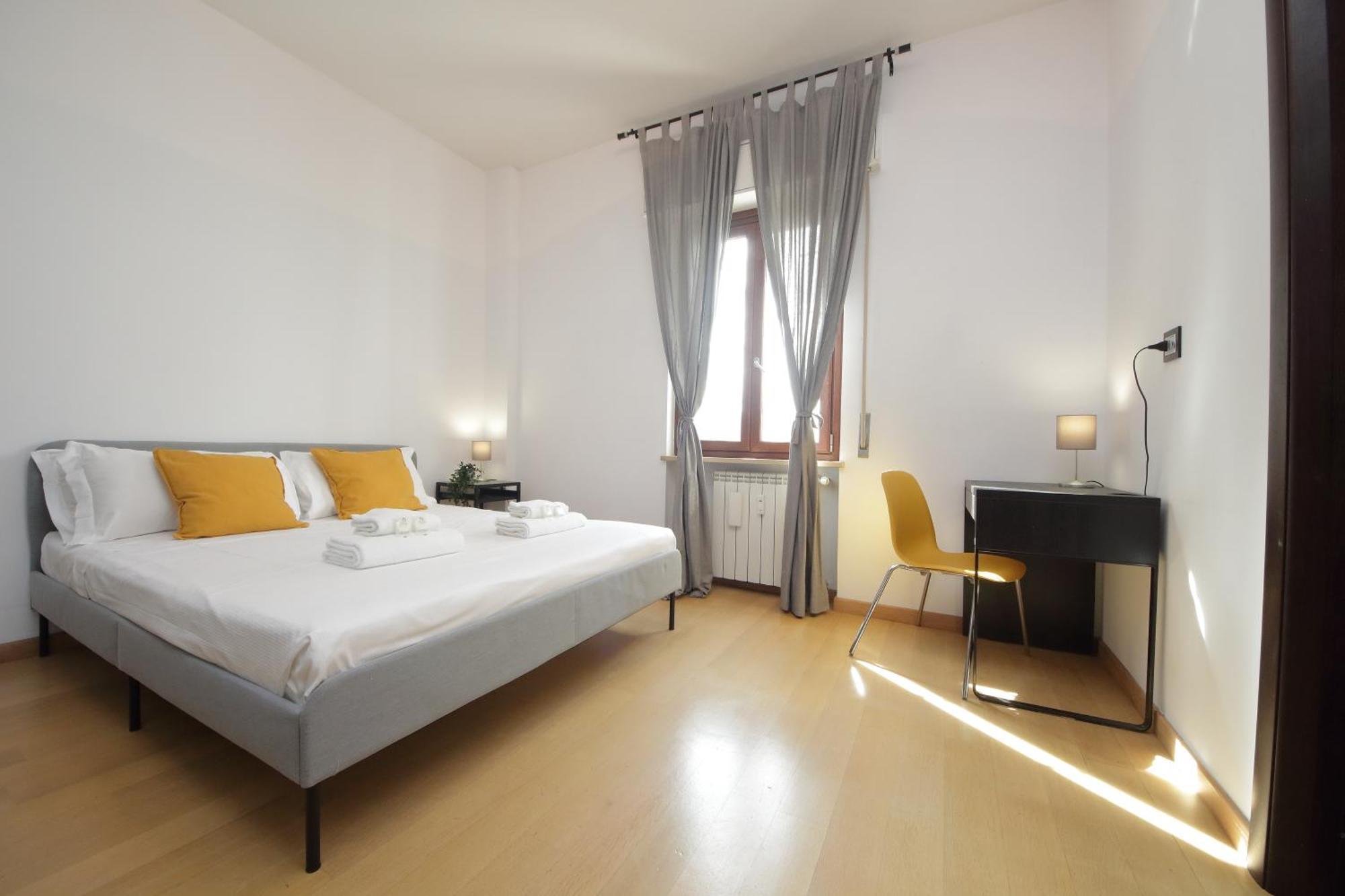 Cozy And Comfy Apartment In Piramide Metro Stop Rom Eksteriør billede